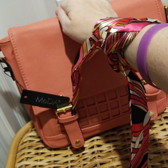 MoDA of NY Fun Buckle Square Xbody - Picture 3 of 11